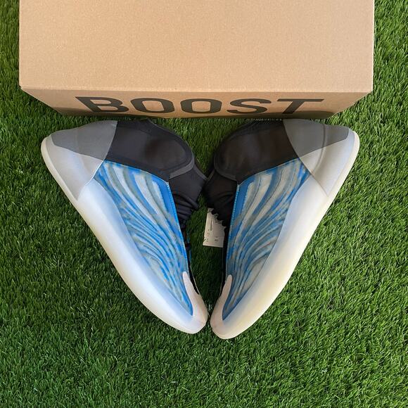 Yeezy QNTM Frozen Blue Athletic Shoes